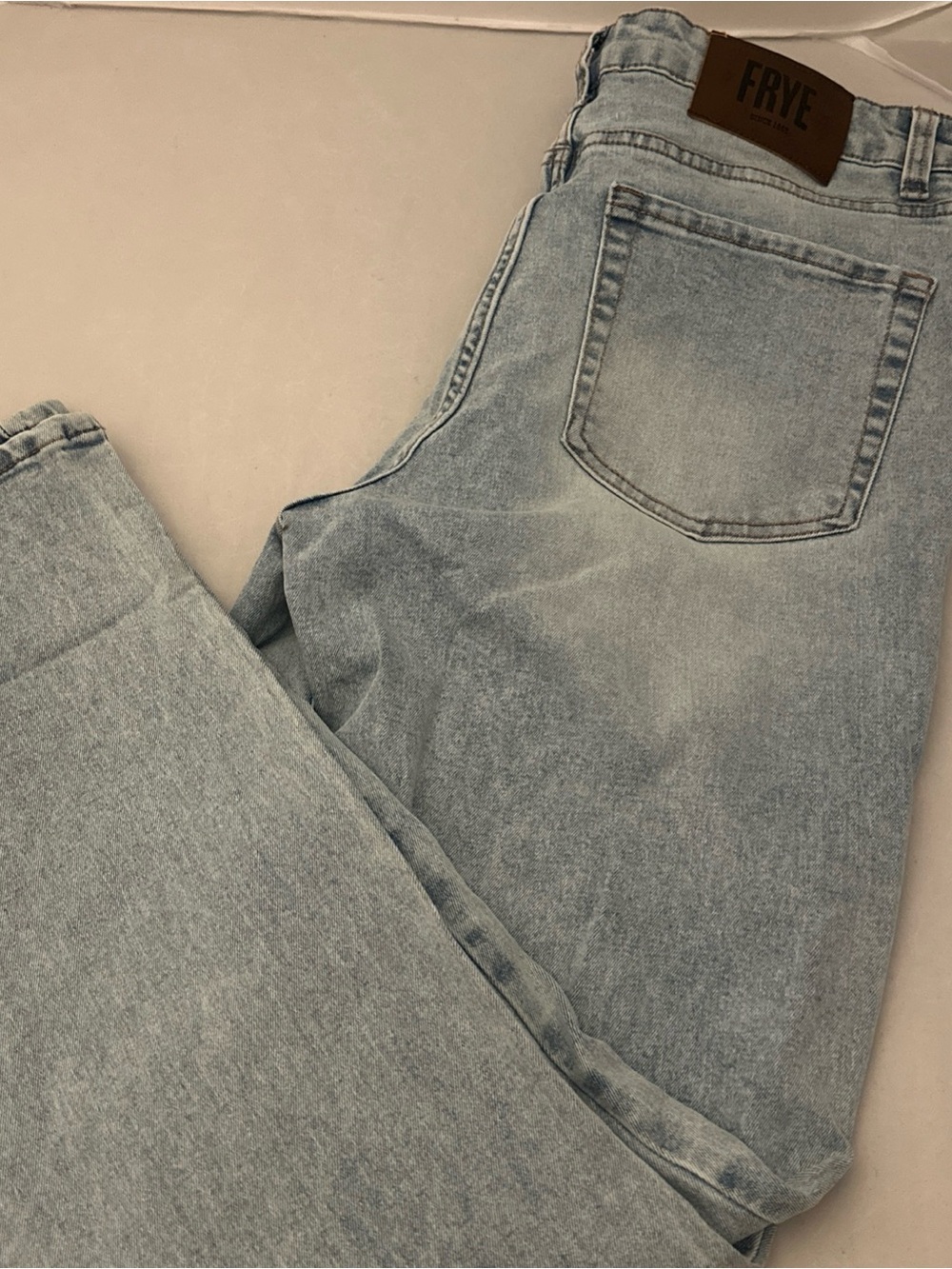FRYE Women's Light Wash High-Rise Jeans